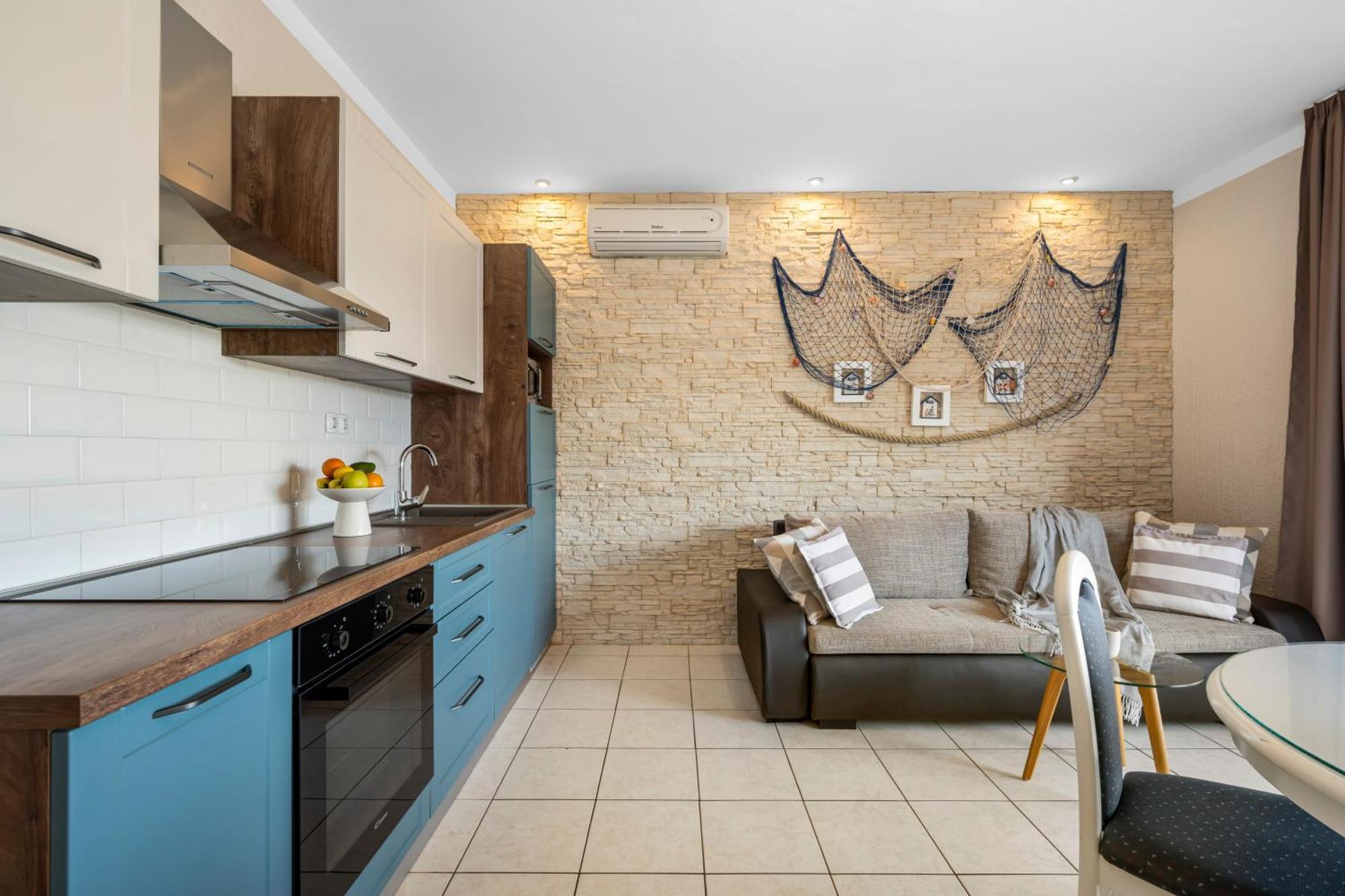 Aquarius Apartments - Beachside With Heated Pool Vodice Szoba fotó