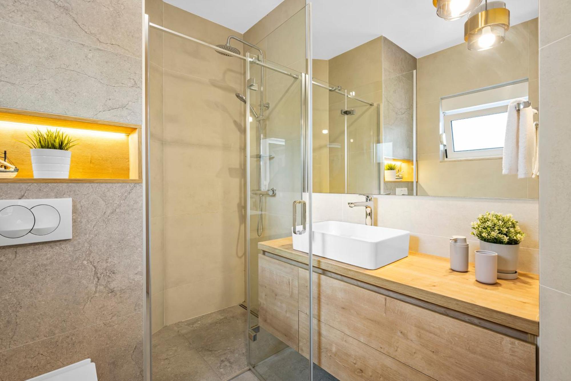 Aquarius Apartments - Beachside With Heated Pool Vodice Kültér fotó